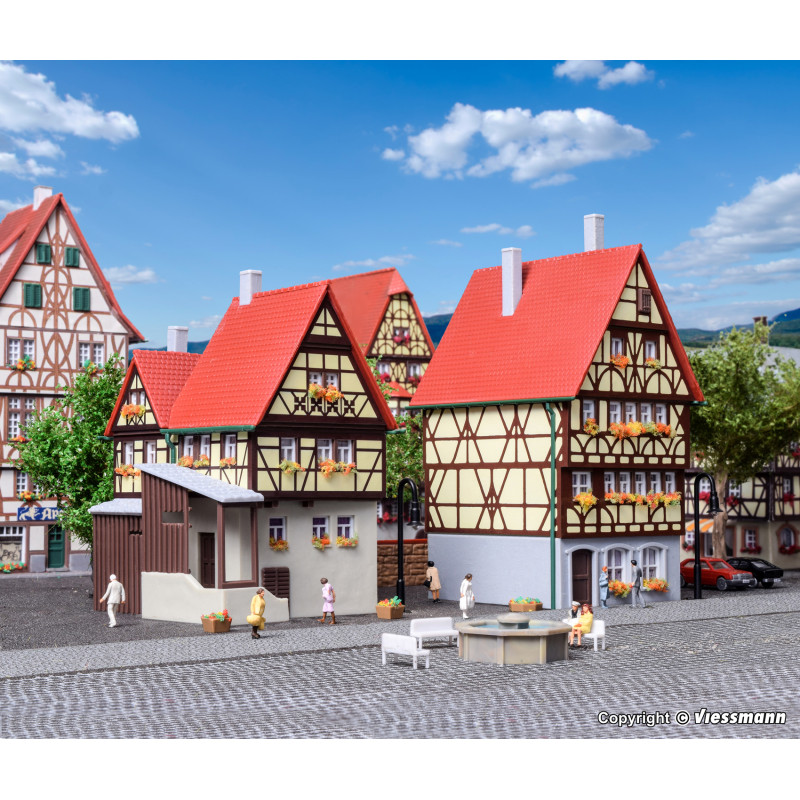 Kibri 37100 Fachwerkhaus und Torhaus, N