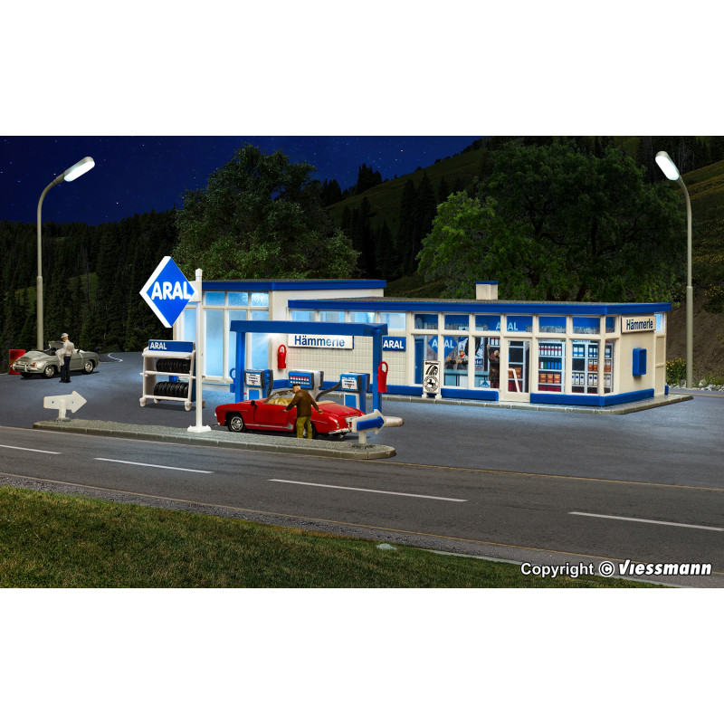 Kibri 38544 ARAL Tankstelle inkl. LED-Beleuchtung