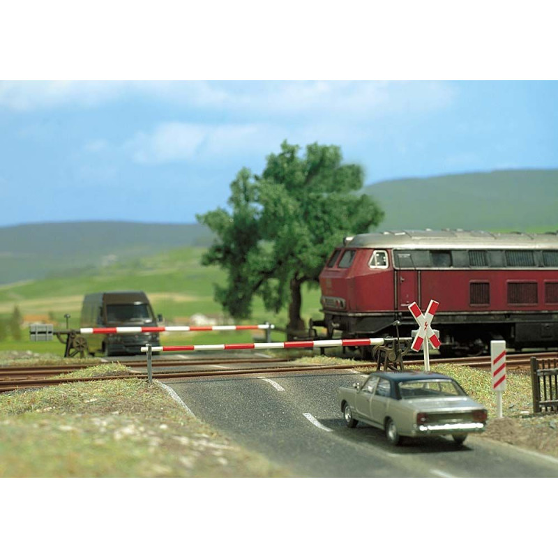 Busch 6021 Bahnübergang