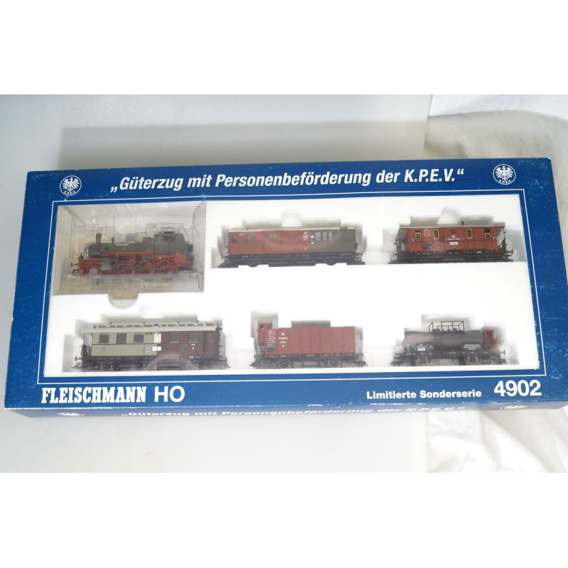 Fleischmann 4902 Güterzug mit Personenförderung