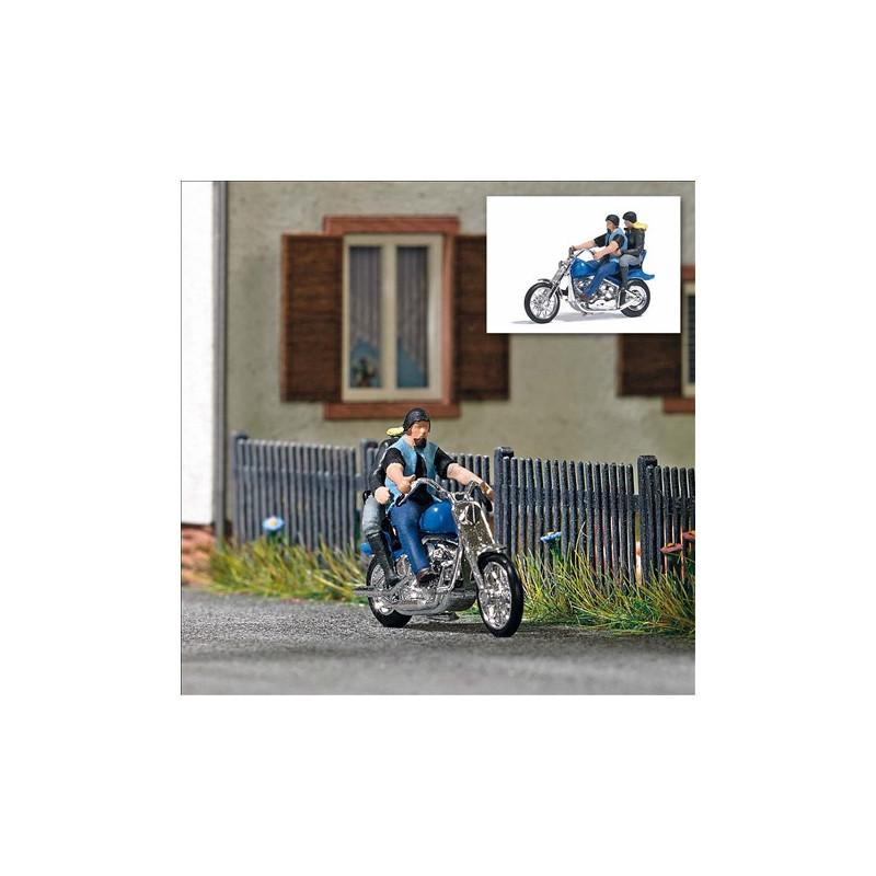 Busch 7860 US Motorrad mit Bikerpärchen