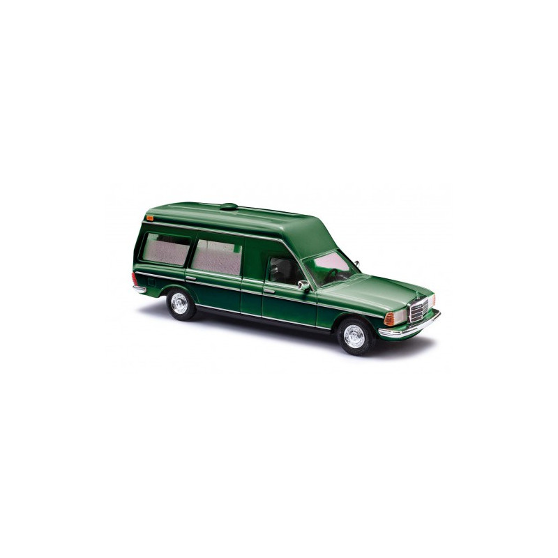 Busch 52202 Mercedes VF 123 Miesen, Grün