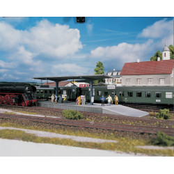 Piko 61821 Bahnsteig...