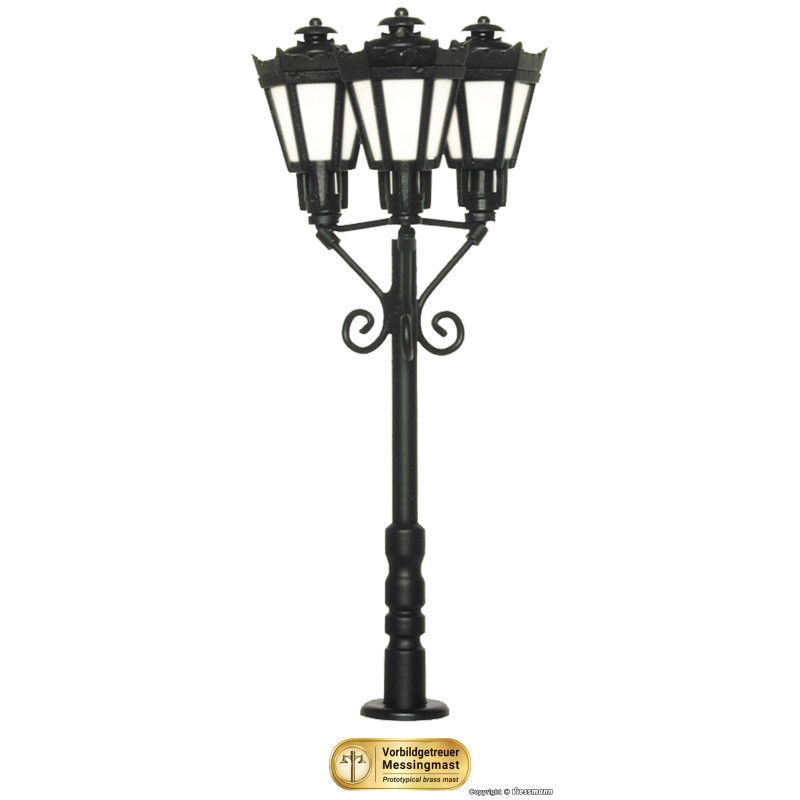 Viessmann 6077 Parklaterne dreiflammig, schwarz, 3 LEDs warmweiß